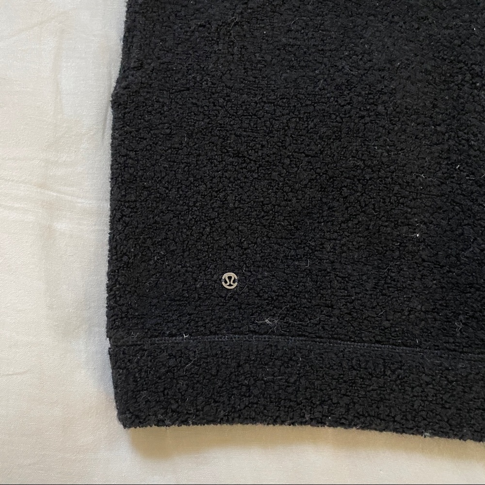Lululemon Jacket - Picture 5 of 7